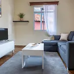 Apartment Til S Place