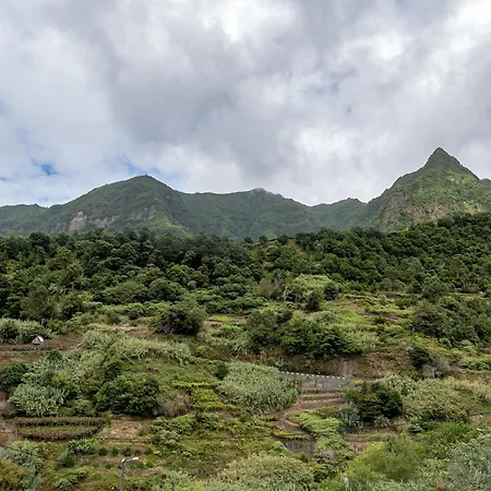 Til S Place * São Vicente