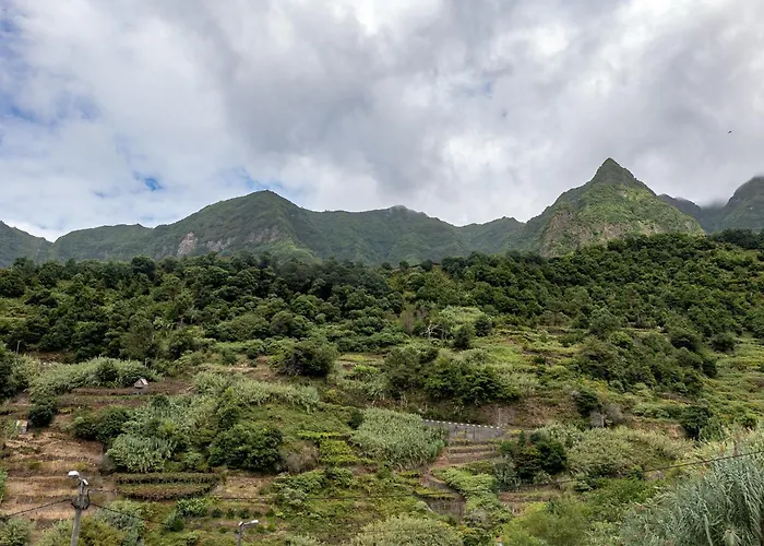 Til S Place * São Vicente